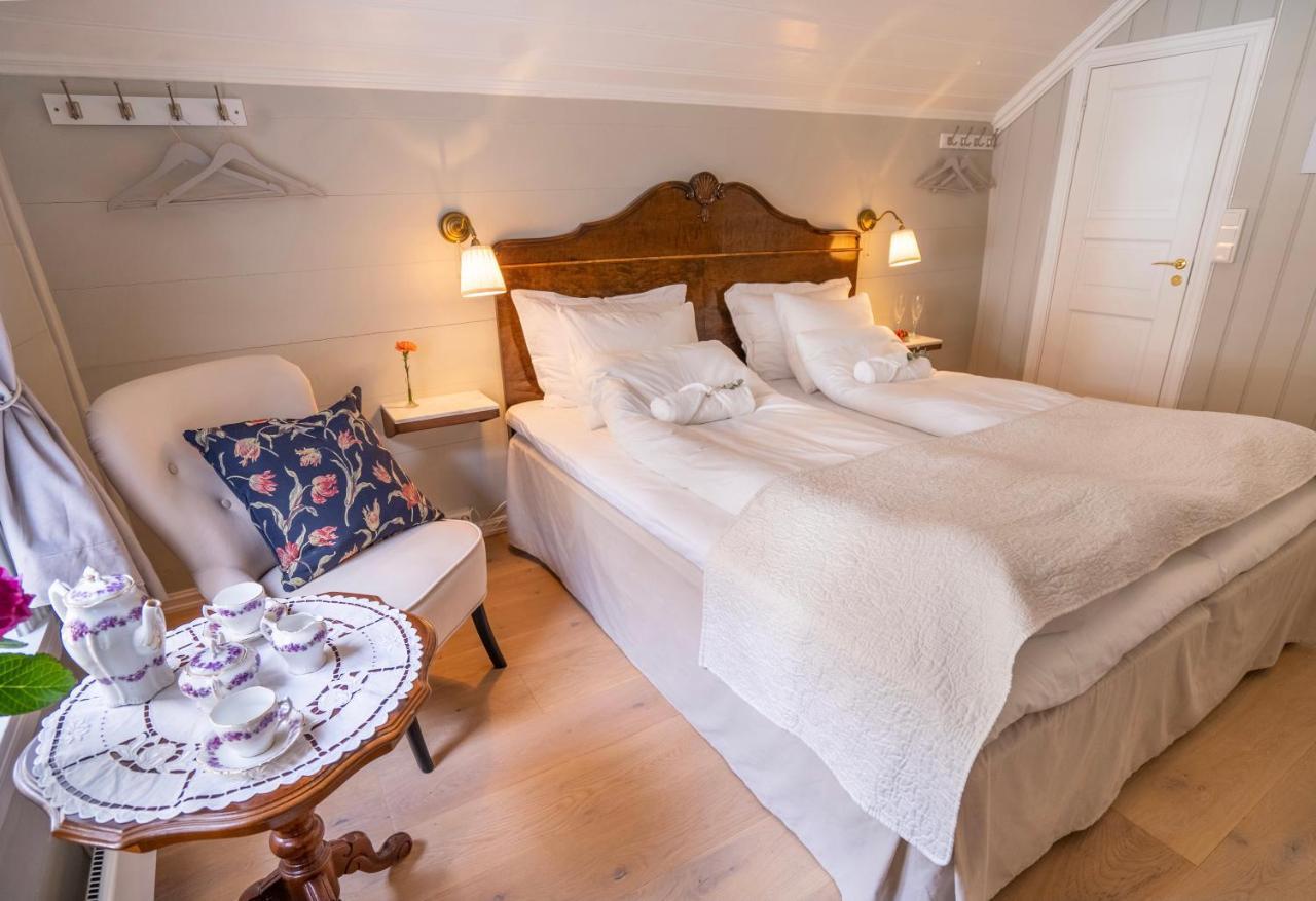 Husum Hotel Borgund Bagian luar foto