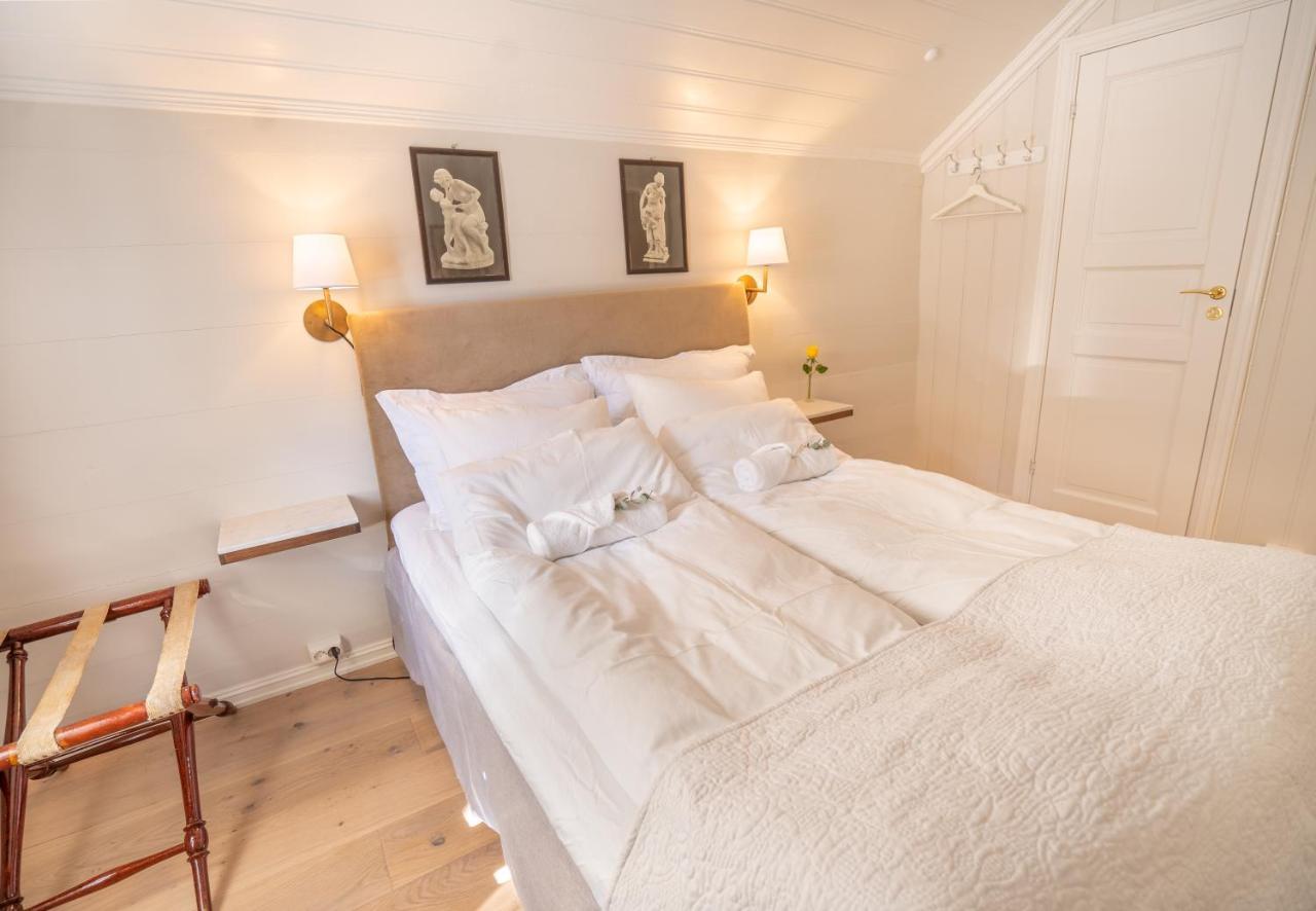 Husum Hotel Borgund Bagian luar foto
