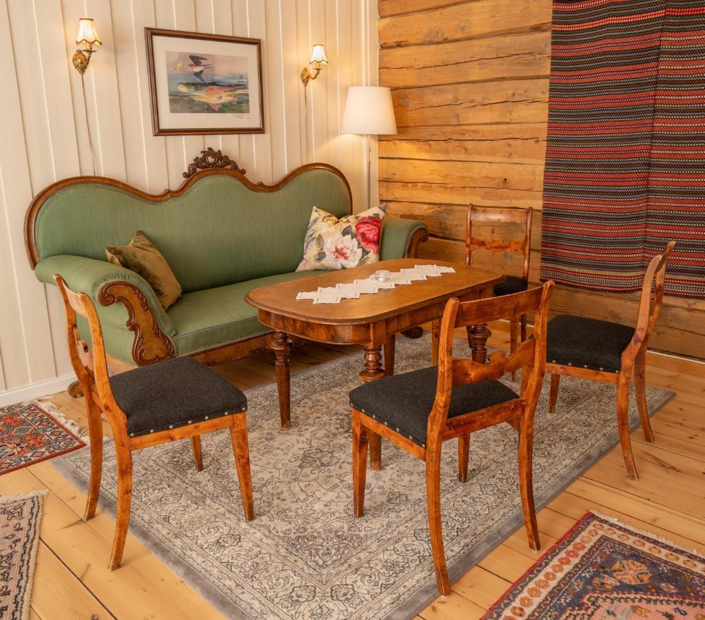 Husum Hotel Borgund Bagian luar foto